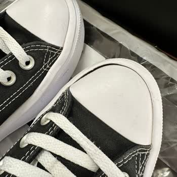 Converse Ayakkabının Kalitesiz Olması