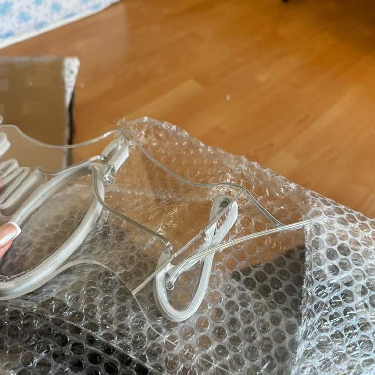 Neon Işık (Neonx.tr) Neonx.tr Kargodan Kırık Gelen Üründe Mağduriyet Yaşatıyor.