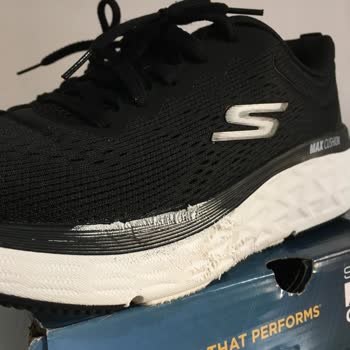 Skechers Ayıplı Mal- Müşteriyi Suçluyor.