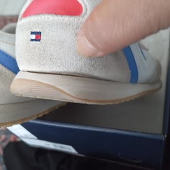 Tommy Hilfiger Tommy Ayakkabı Da 3 Ayda Açılma Yaptı