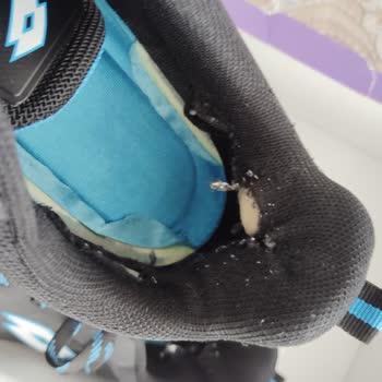 FLO Mağazasından Alınan Lotto Ayakkabının Hemen Deforme Olması