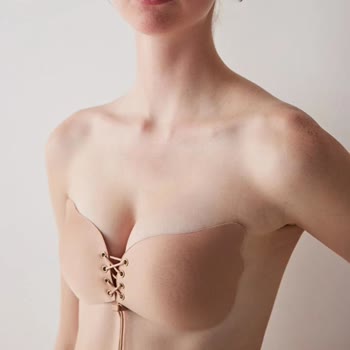 Penti Yapışkan Sütyen Yalanı!