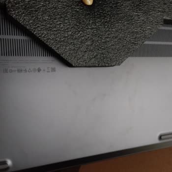 İnce Hesap'tan Aldığım Laptopta El İzleri Var