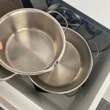 Korkmaz Mutfak Eşyaları Steam'e Çelik Tencere Seti Lekelenme