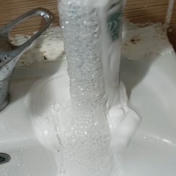 BİM Mans Tıraş Köpüğü Kendi Kendine Boşalıyor!