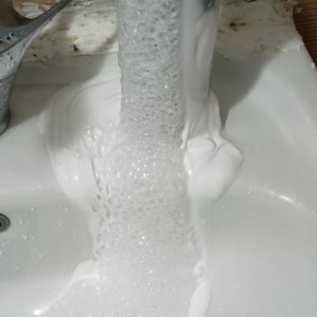 BİM Mans Tıraş Köpüğü Kendi Kendine Boşalıyor!