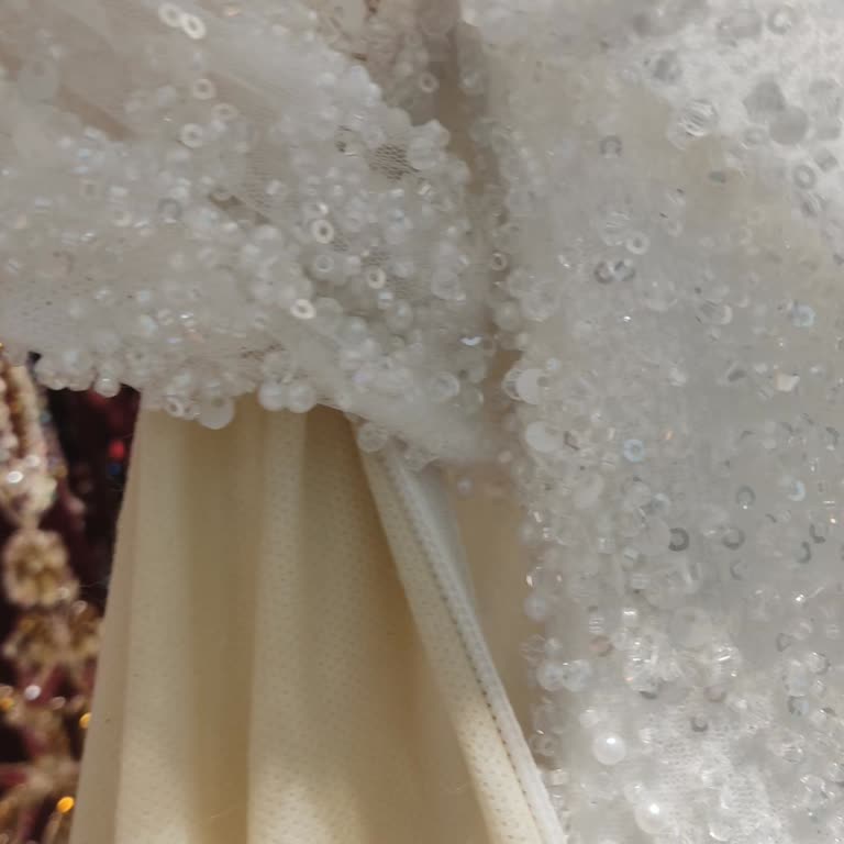 Asr-ı Zerafet Yırtık Gelinlik!