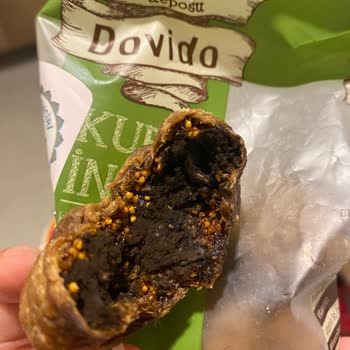 Dovido Kuru Yemiş İçinin Siyah Çıkması