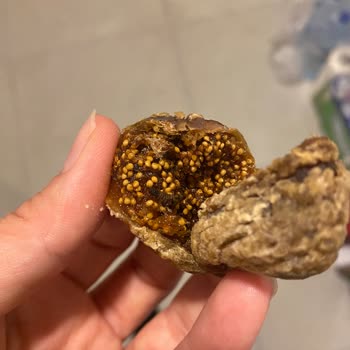 Dovido Kuru Yemiş İçinin Siyah Çıkması