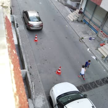 İBB - İstanbul Büyükşehir Belediyesi Sokağa Duba Konuluyor