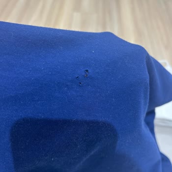 Trendyol Mavi Tshirt Delik Sorunu