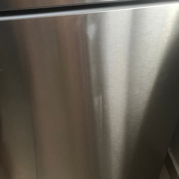 Yetkili Servis Buzdolabımı Hasarlı Teslim Etti