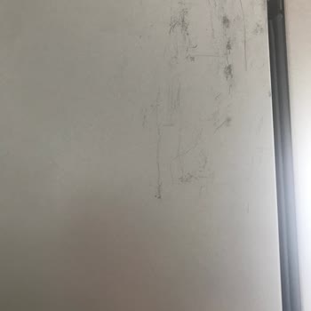 Yetkili Servis Buzdolabımı Hasarlı Teslim Etti