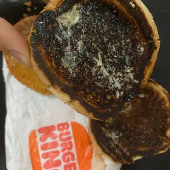 Yanmış Ekmek Burger King Yakışmadı