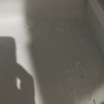 Arçelik Buzdolabımın Dondurucu Kısmında Sürekli Su Sızıntısı Sorunu