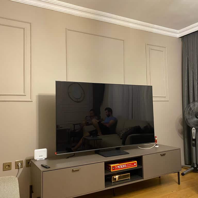 Samsung Yeni Televizyonun Ekran Işığı Yanıp Sönüyor TV Açılmıyor