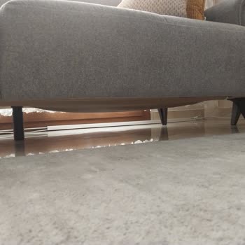 Kelebek Mobilya Kusurlu Koltuk Takımı Ve Yetersiz Teknik Destek