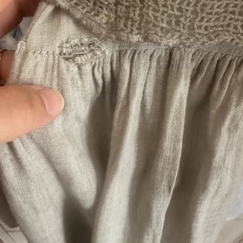 Poshet Marka Elbise Hiç Giyilmeden Söküldü