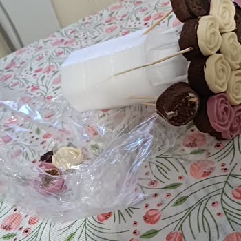 Çiçek Sepeti Yenilebilir Keklerin Bayatlığı