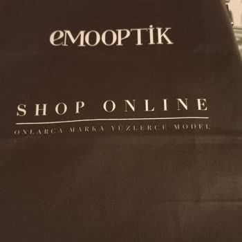 My Ray-Ban Sunglasses Melted in the Car, and I Got Unacceptable Response