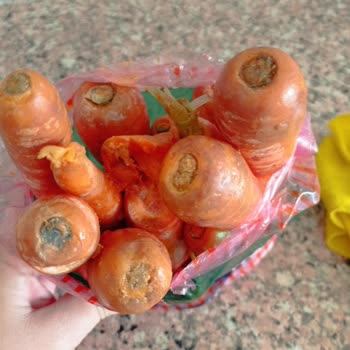 Misaş Market Sebzeler Çürük Ve Kontrol Edilmeden Müşteriye Satılıyor.