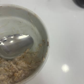 Kellogg's Granola Paketinden Çıkan Böcek...