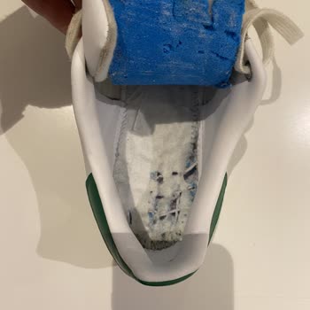 adidas Stan Smith Ayakkabıda Daha Birkaç Kullanımda Tabanda İçten Göçme.