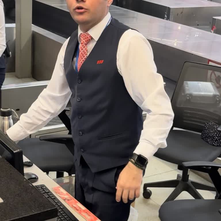 Неправильное поведение персонала стойки Fly Dubai