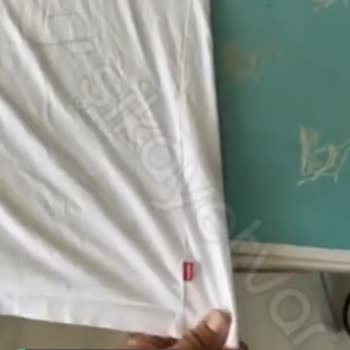 Levi's T-shirt Dikişleri Dönüyor