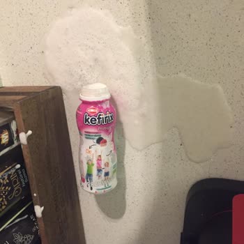 Altınkılıç Kefir Şişesi Patladı