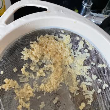 BİM Den Aldığım Makarna Kırılıyor
