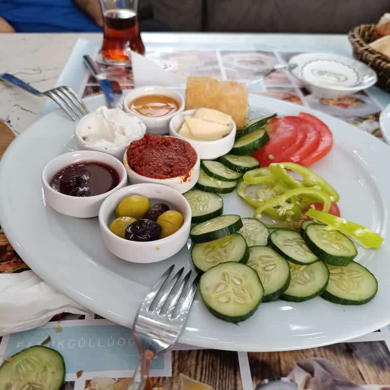 Faruk Güllüoğlu Hizmet-ürün Kalitesi Bağcılar Şubesi