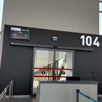 Sunexpress Uçuşunda 10 Saat Rötar Ve Yetersiz Bilgilendirme