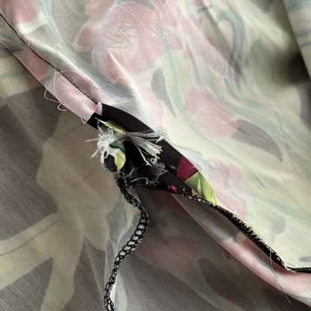 H&R Butik Yırtık Defolu Ürün