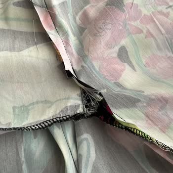 H&R Butik Yırtık Defolu Ürün