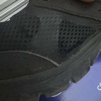 Skechers Sattığı Ürünün Arkasında Durmuyor