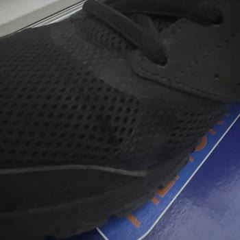Skechers Sattığı Ürünün Arkasında Durmuyor