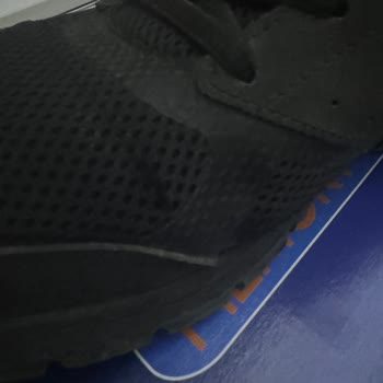 Skechers Sattığı Ürünün Arkasında Durmuyor