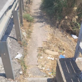 Menderes Belediyesi Tahtalı Köprüsü Yaya Geçidi Sorunları