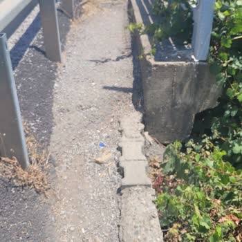 Menderes Belediyesi Tahtalı Köprüsü Yaya Geçidi Sorunları