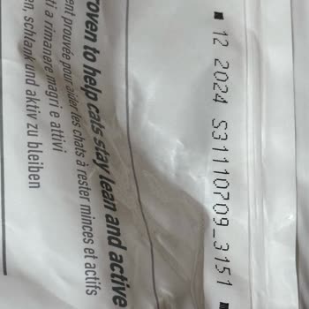 Pazarama'dan SKT'sine Az Süre Kalmış Ve Yırtık Gelen 10 Kg'lik Mama