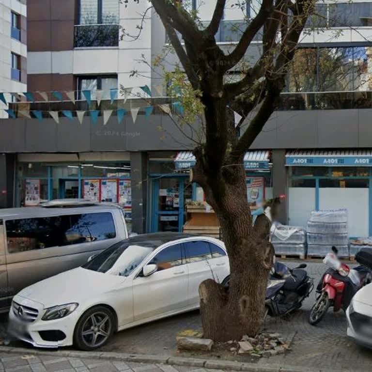 A101 Yenibosna Mağaza Personelinin Saygısız Davranışı