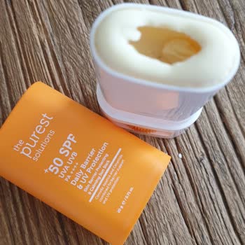 The Purest Solutions Purest Sun Stick İn İçi Boş Çıktı.