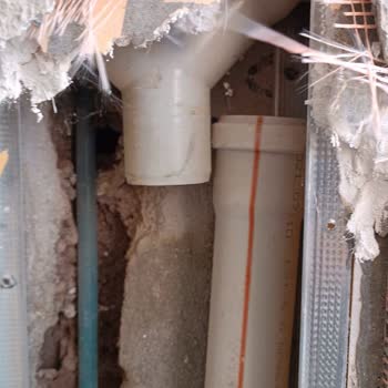 Gültekin İnşaat Gültekinler Sitesi'nde Gider Borusu Sorunu Ve İlgisizlik