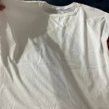 LC Waikiki Mavi Çiçekli Defolu Bluz