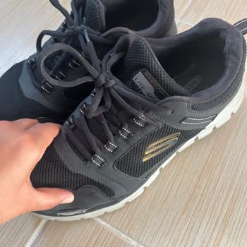 Skechers Satarken İki Yıl Garantili Deyip İlgilenmemeleri