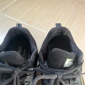 Skechers Satarken İki Yıl Garantili Deyip İlgilenmemeleri