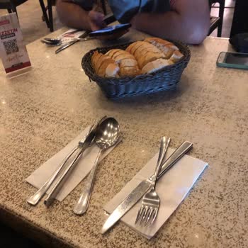 Özcanlar Köfte Kişiye Göre Muamele.