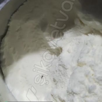 Sma Mamada Canlı Böcek