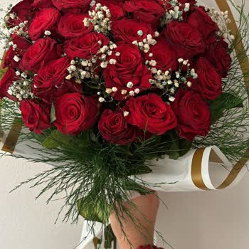 Çiçek Sepeti Görselle Alakası Olmayan Teslimat